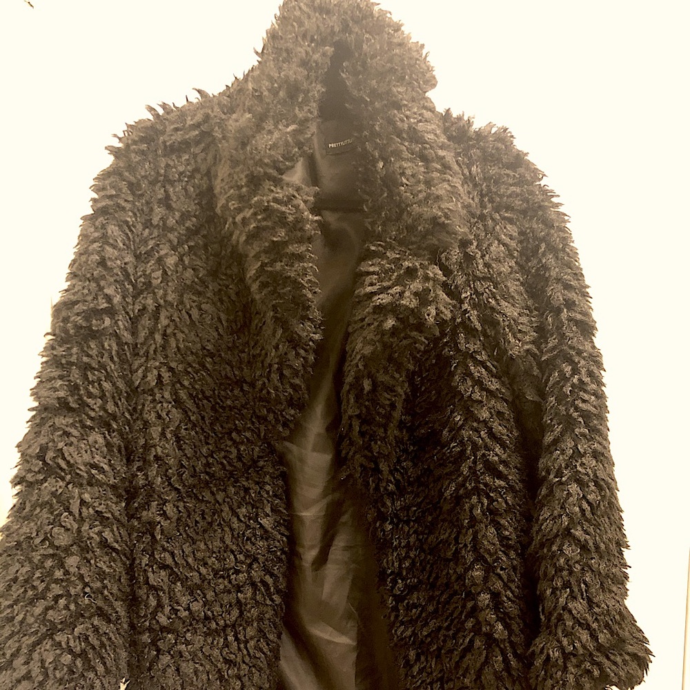Pretty Little Thing Black Faux Fur Teddy Coat Size XS